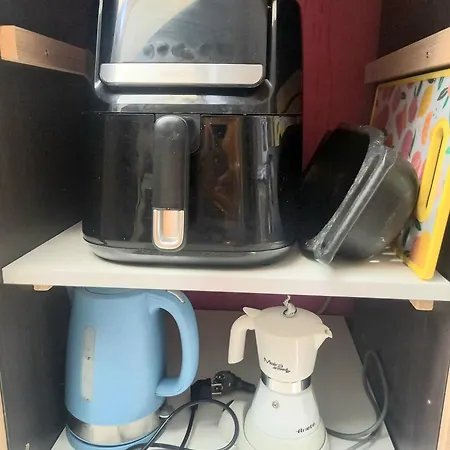 Lazy Bee Apartment *